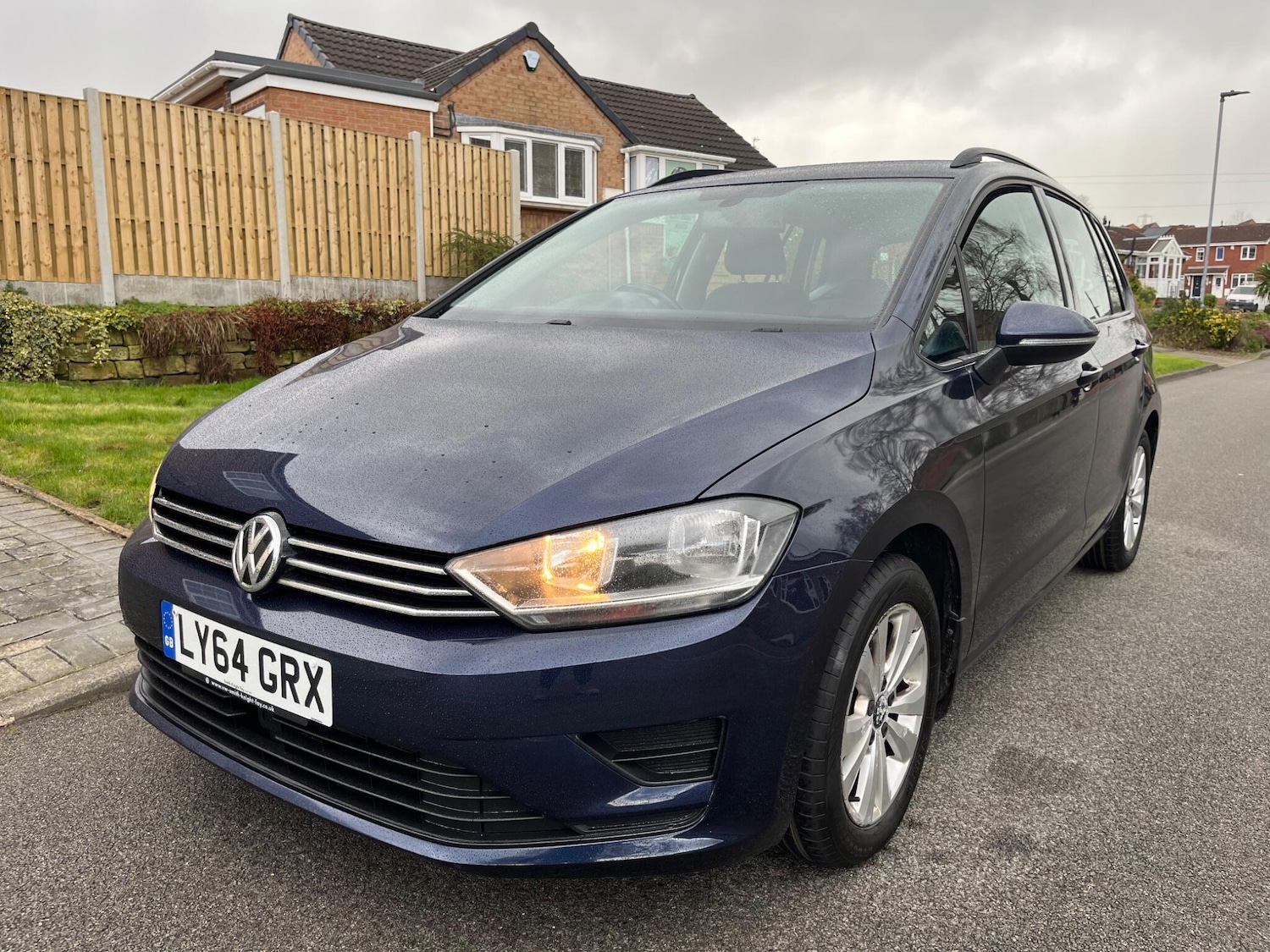 Used Volkswagen Golf SV for sale - 78034105: Photo 1