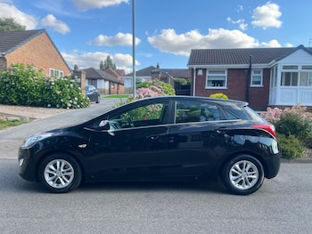 Used Hyundai i30 2015 for sale - 79464261: Photo
