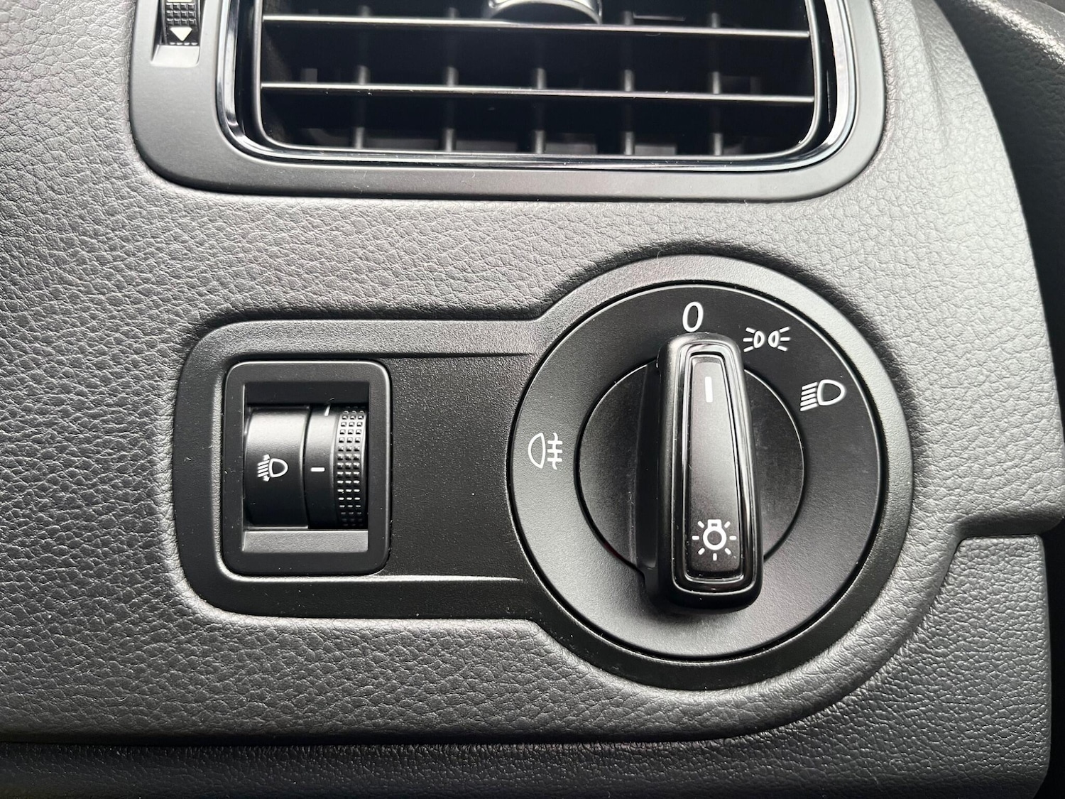 Used Volkswagen Polo for sale - 78035117: Photo 33