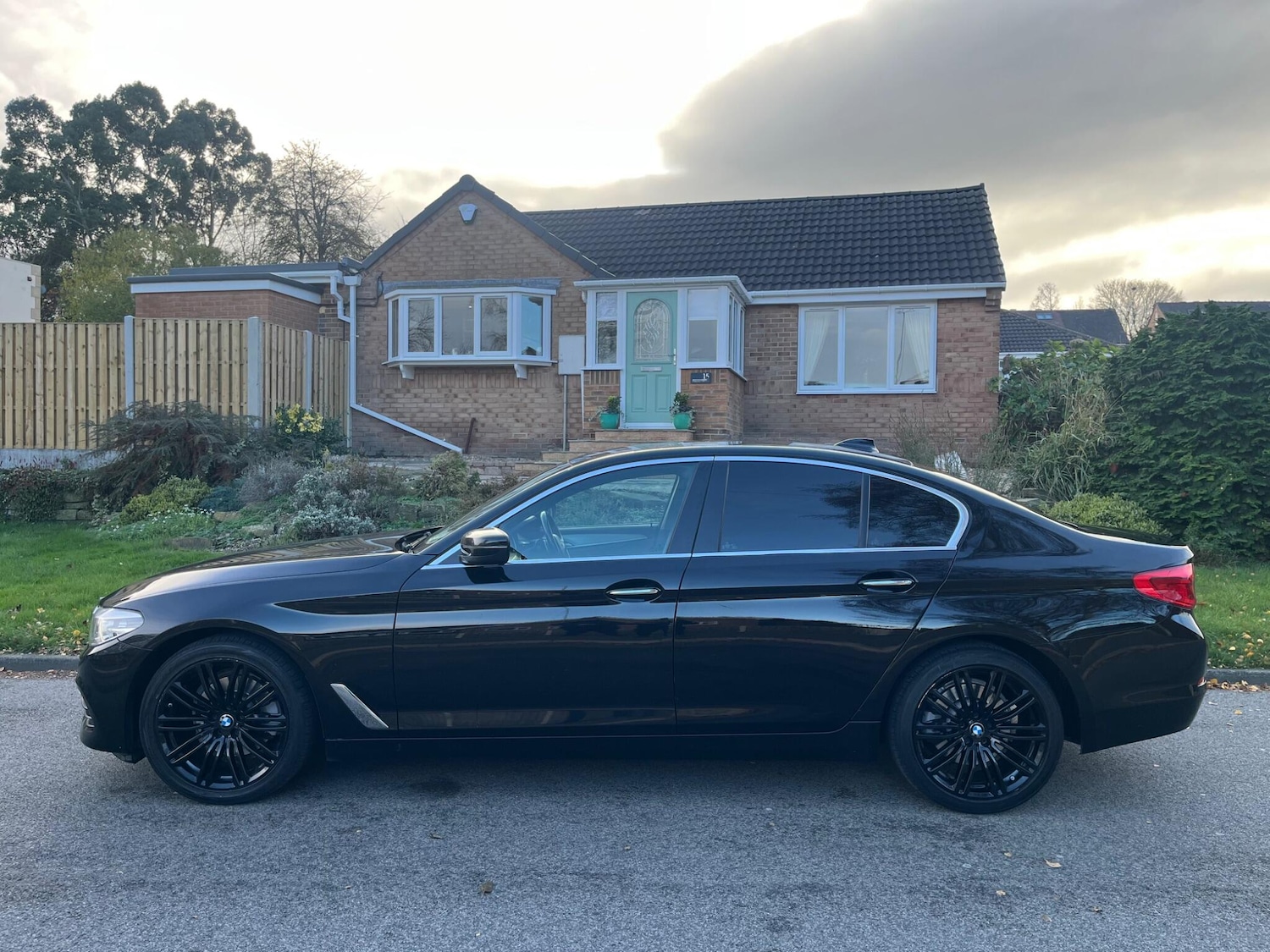 Used BMW 5 Series 2017 for sale - 78100506: Photo 3