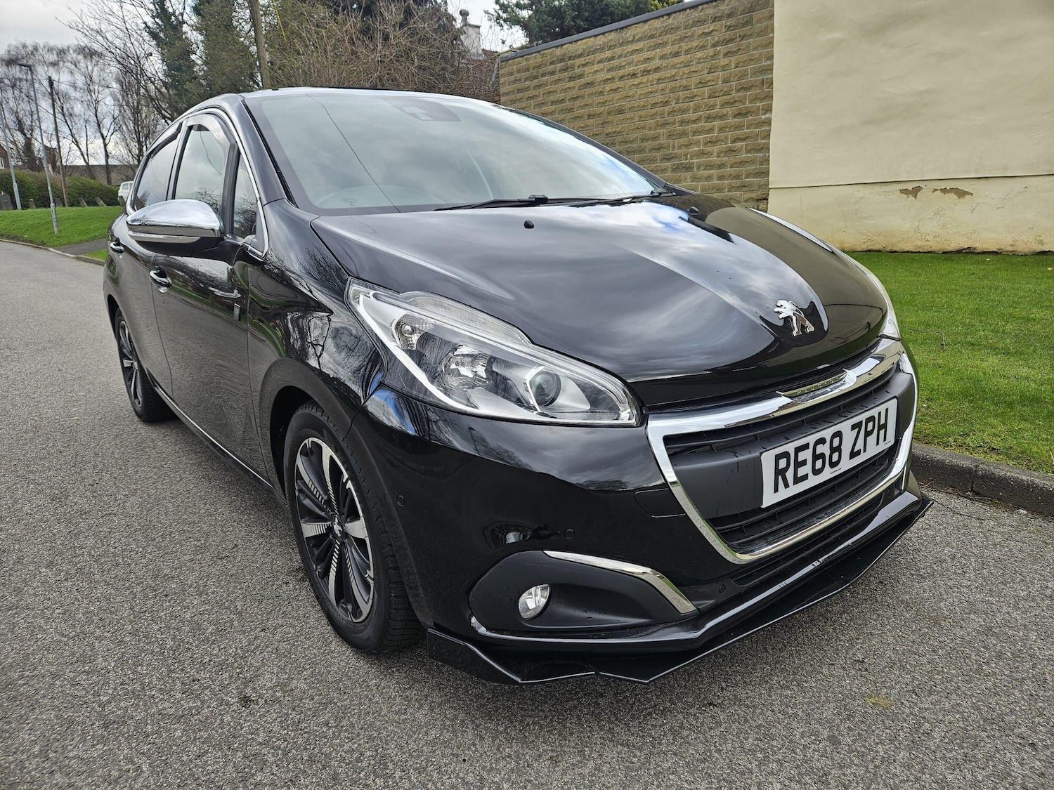 Used Peugeot 208 for sale - 78034290: Photo 1