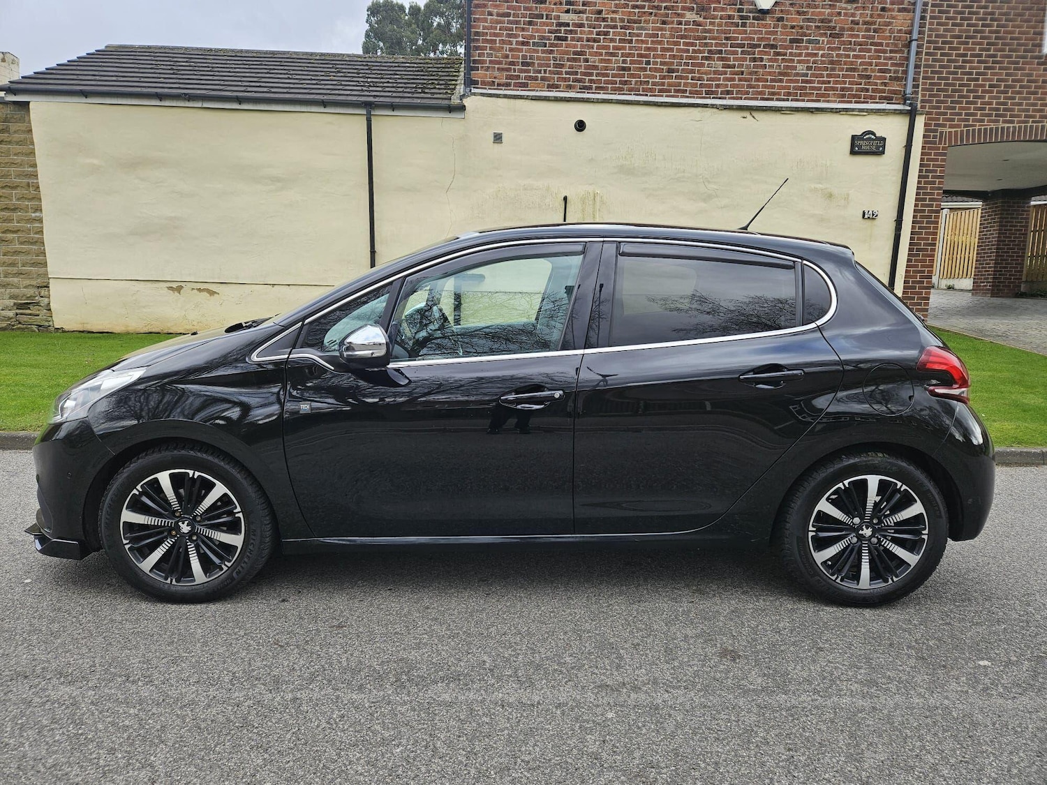 Used Peugeot 208 for sale - 78034290: Photo 11
