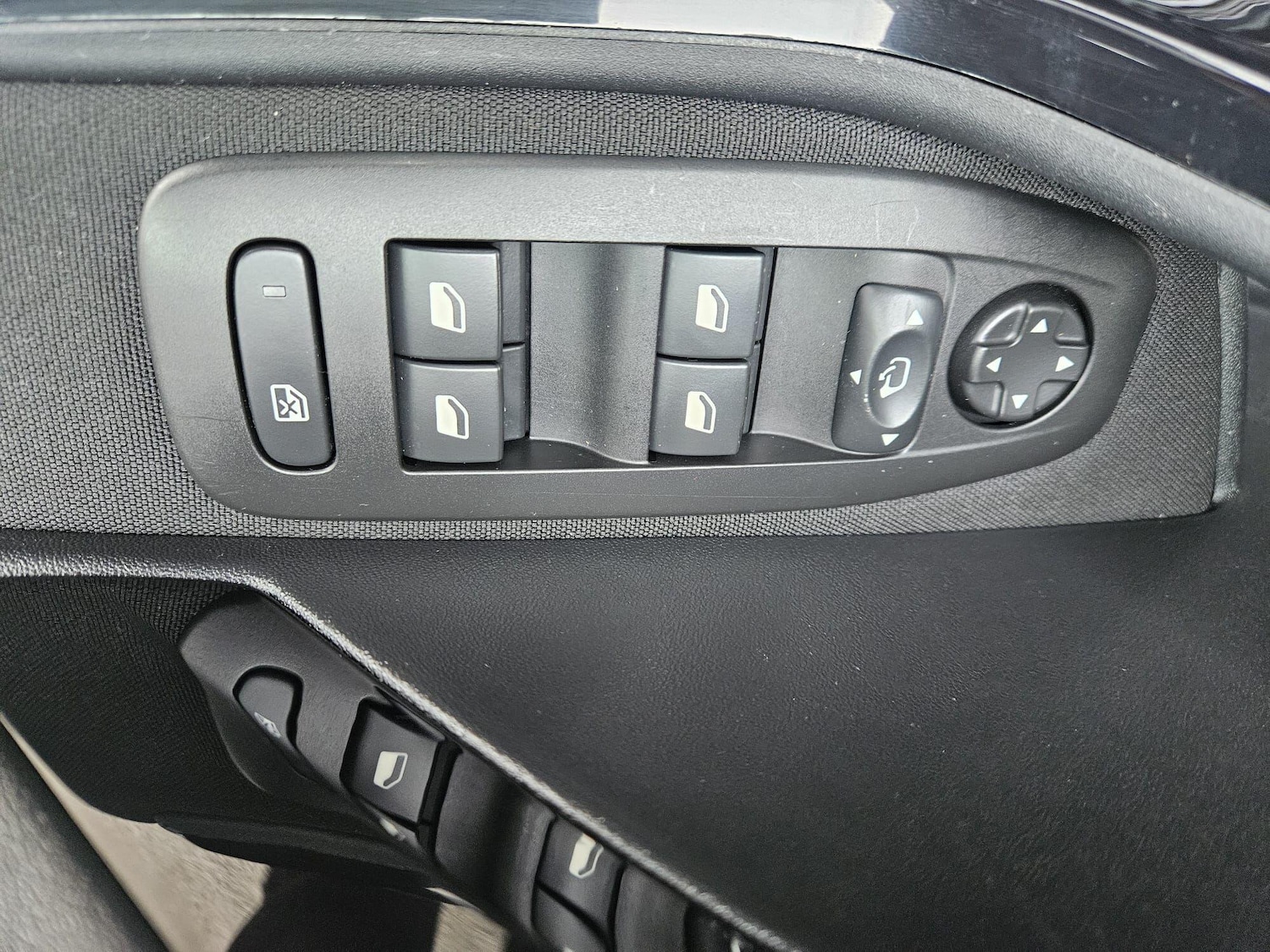 Used Peugeot 208 for sale - 78034290: Photo 23