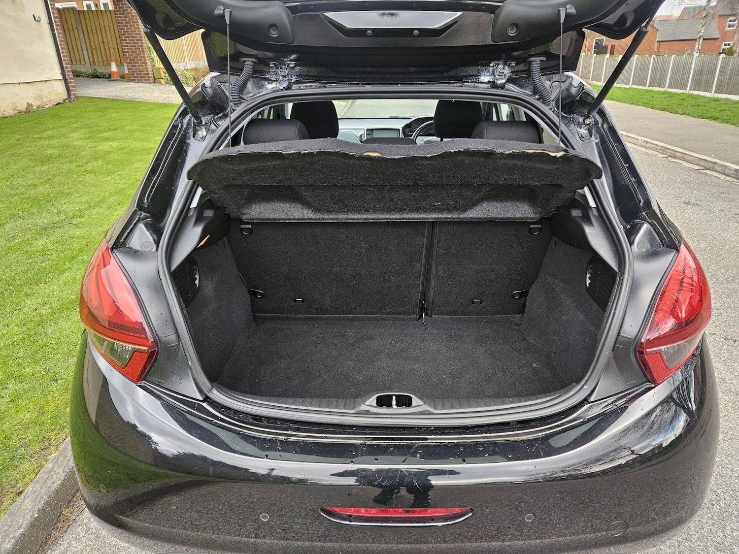 Used Peugeot 208 for sale - 78034290: Photo 35