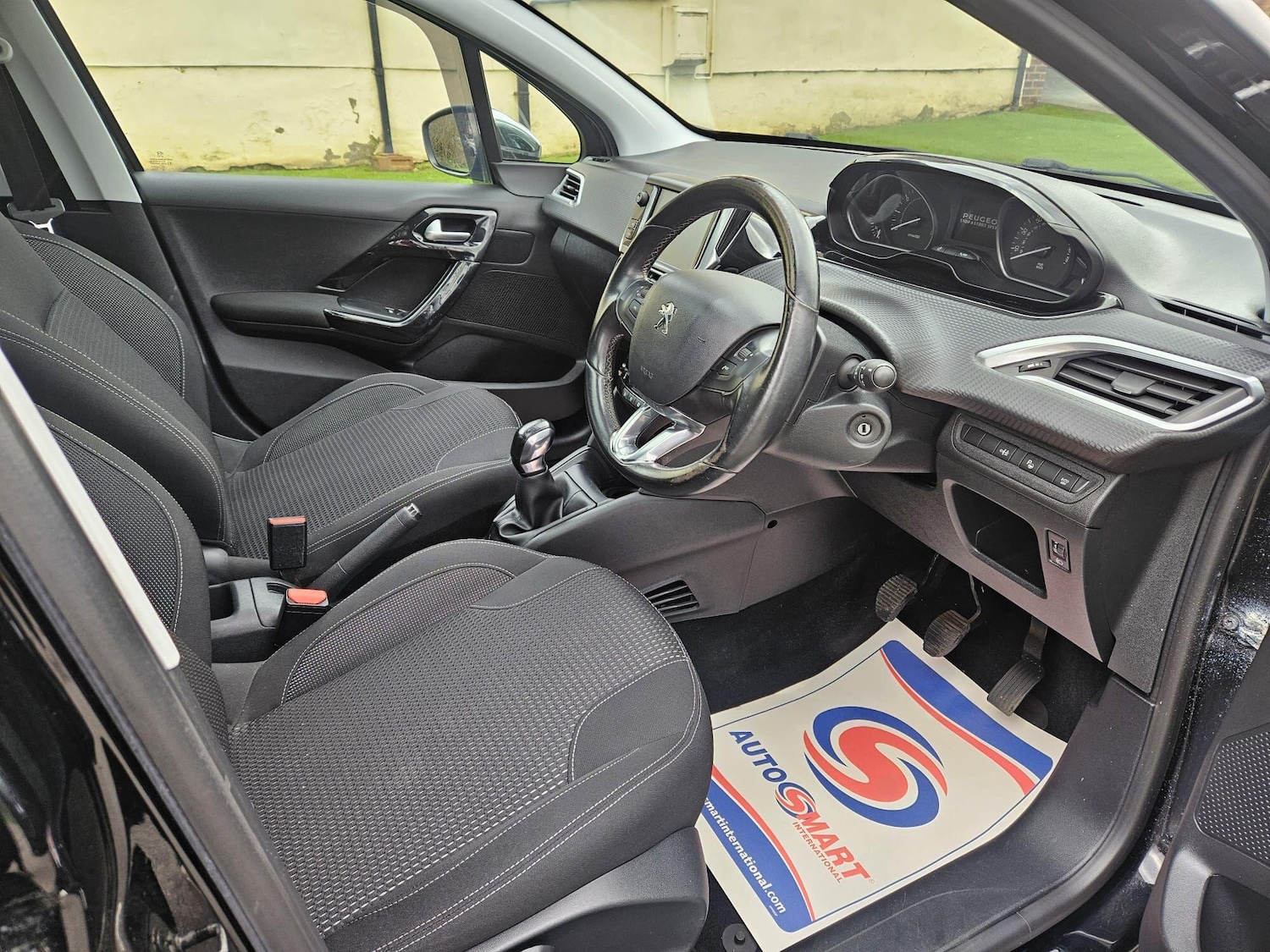 Used Peugeot 208 for sale - 78034290: Photo 44