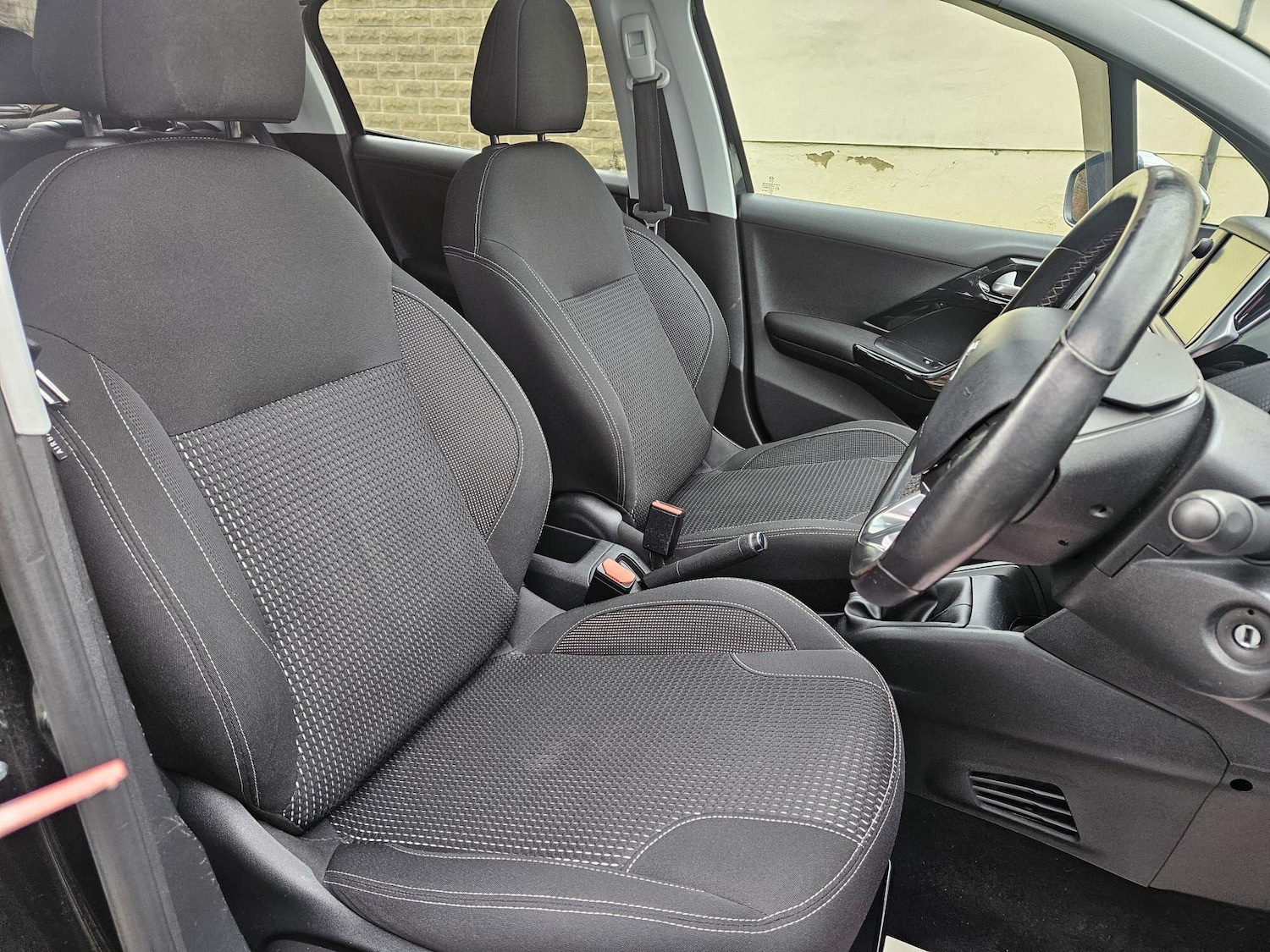 Used Peugeot 208 for sale - 78034290: Photo 9