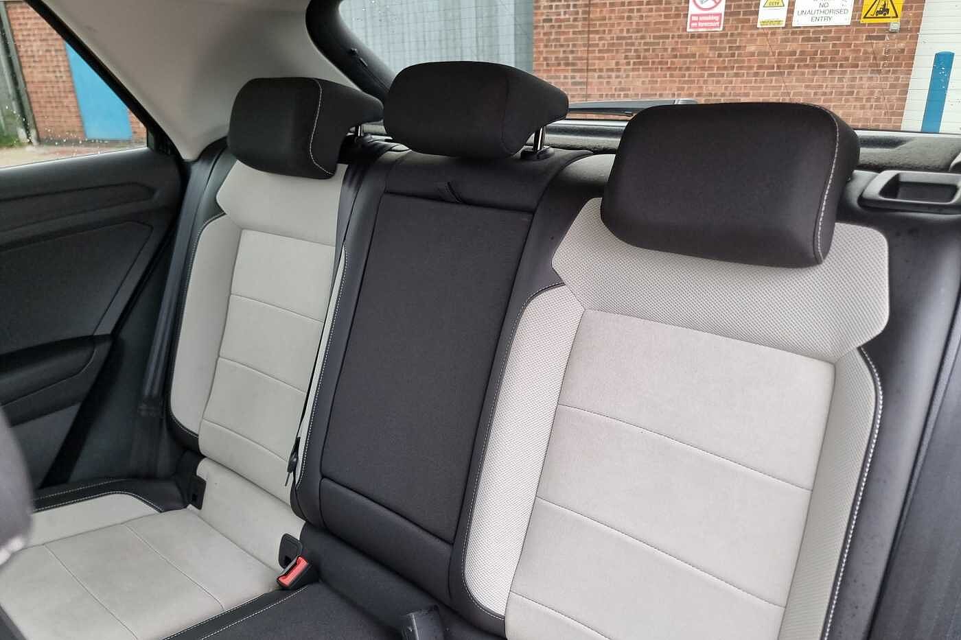Used Volkswagen T-Roc 2023 for sale - 76111228: Photo 11