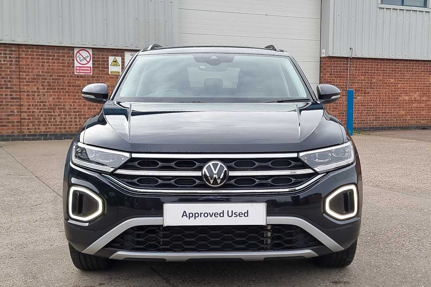 Used Volkswagen T-Roc 2023 for sale - 76111228: Photo 14
