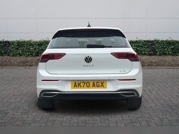 Used Volkswagen Golf 2020 for sale - 77941508: Photo