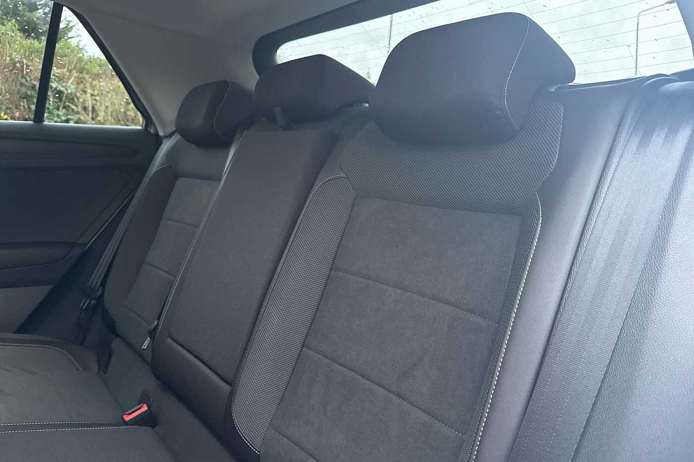 Used Volkswagen T-Roc 2024 for sale - 77176630: Photo 11