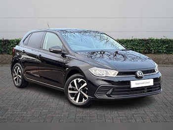 Used Volkswagen Polo 2024 for sale - 76800452: Photo