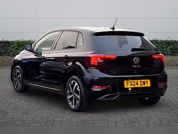 Used Volkswagen Polo 2024 for sale - 76800452: Photo