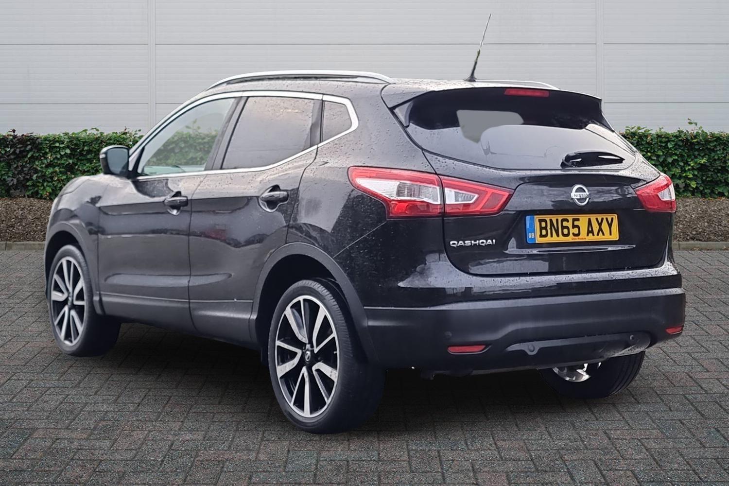 Used Nissan Qashqai 2015 for sale - 77397093: Photo 2