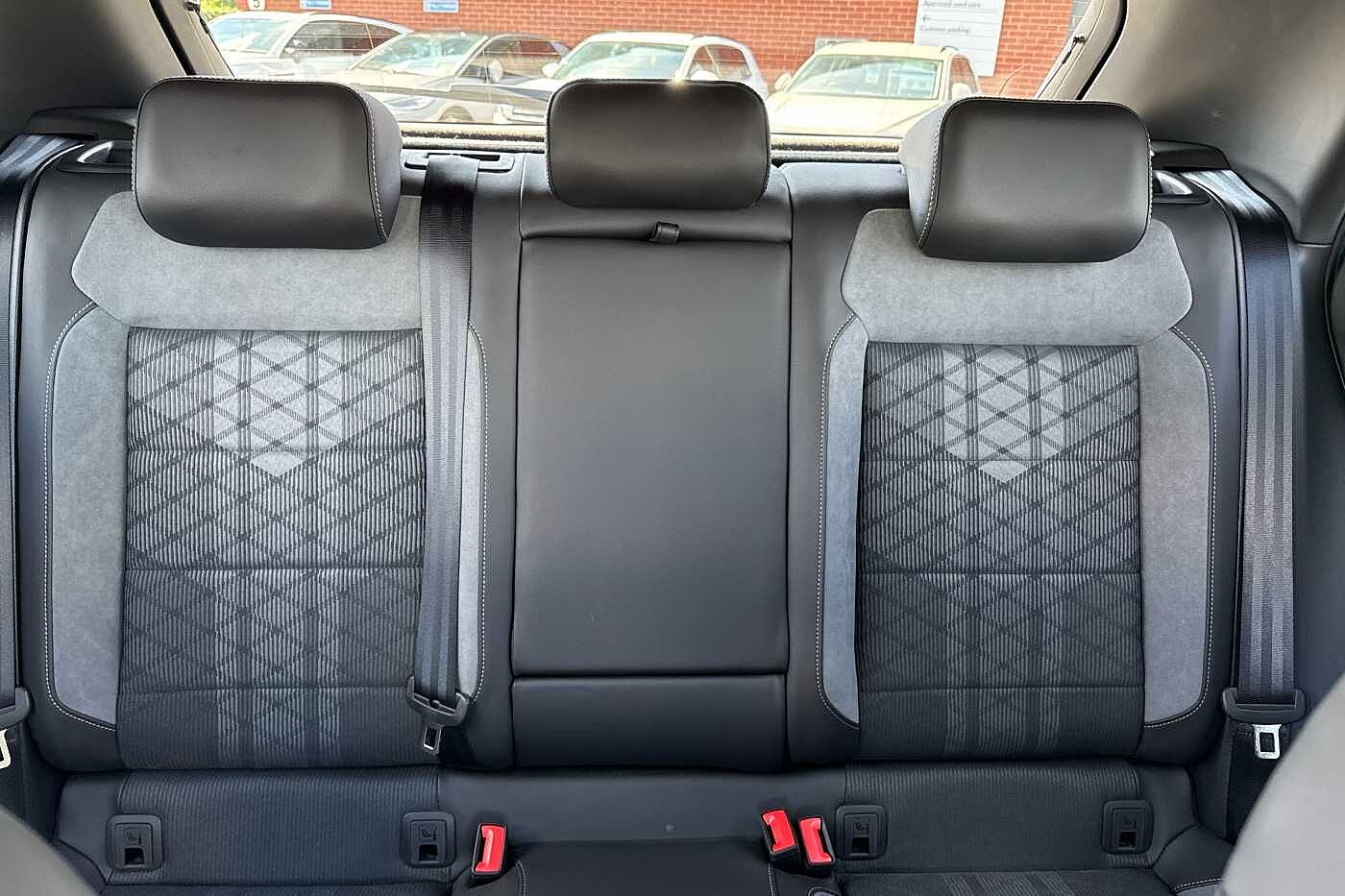 Used Volkswagen T-Roc 2025 for sale - 76110677: Photo 19