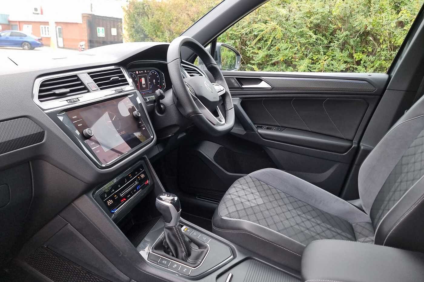 Used Volkswagen Tiguan 2023 for sale - 76168402: Photo 2