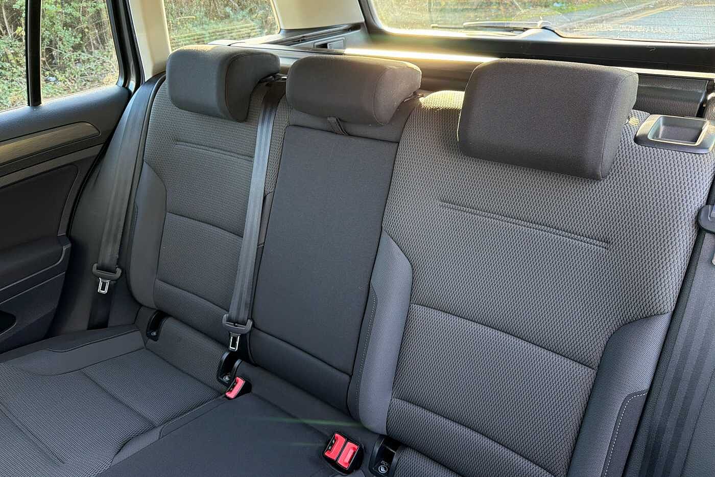 Used Volkswagen Golf 2017 for sale - 76800353: Photo 11