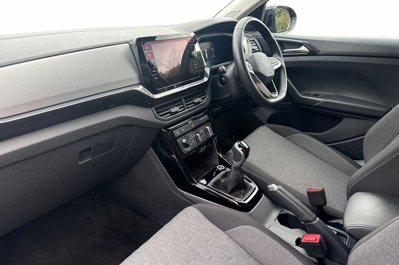 Used Volkswagen T-Cross 2024 for sale - 77659950: Photo 2