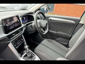 Used Volkswagen T-Roc 2024 for sale - 73282758: Photo
