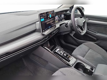 Used Volkswagen Golf 2026 for sale - 77442093: Photo