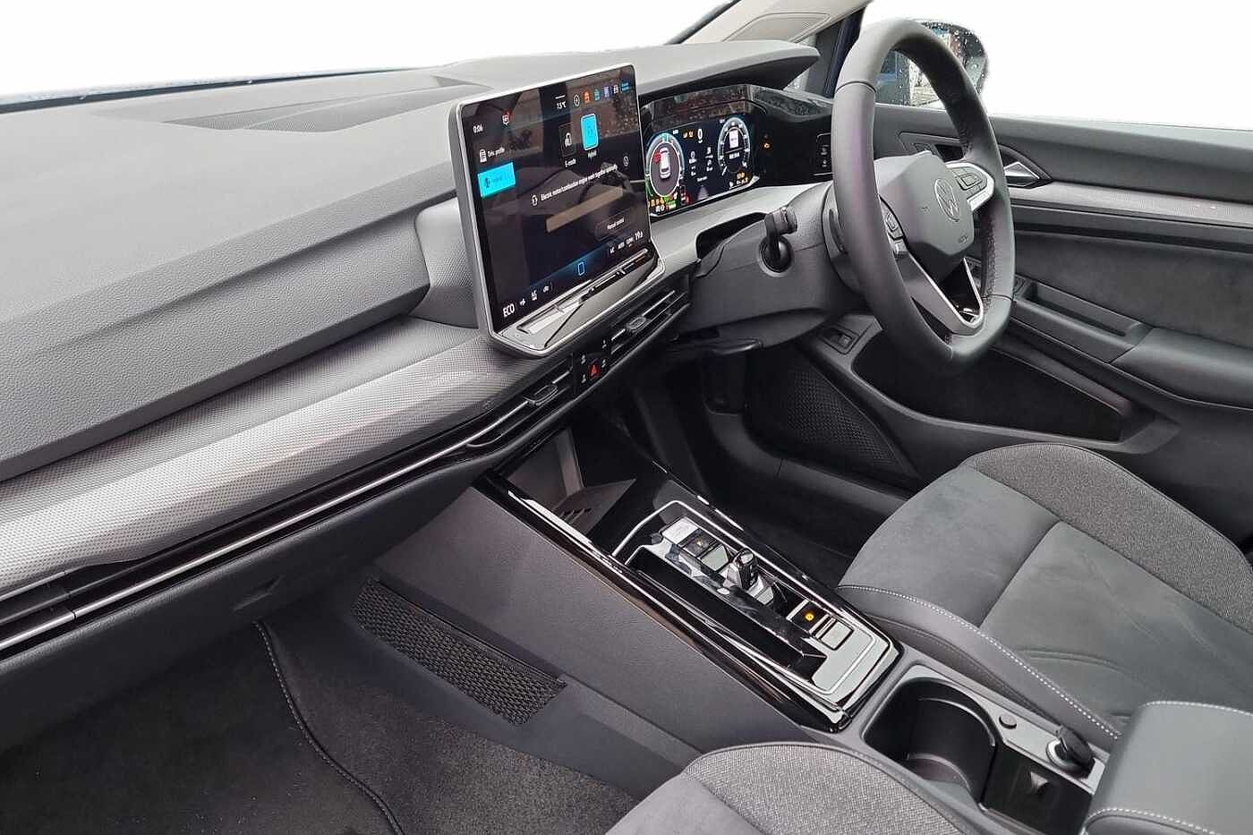 Used Volkswagen Golf 2026 for sale - 77442083: Photo 2