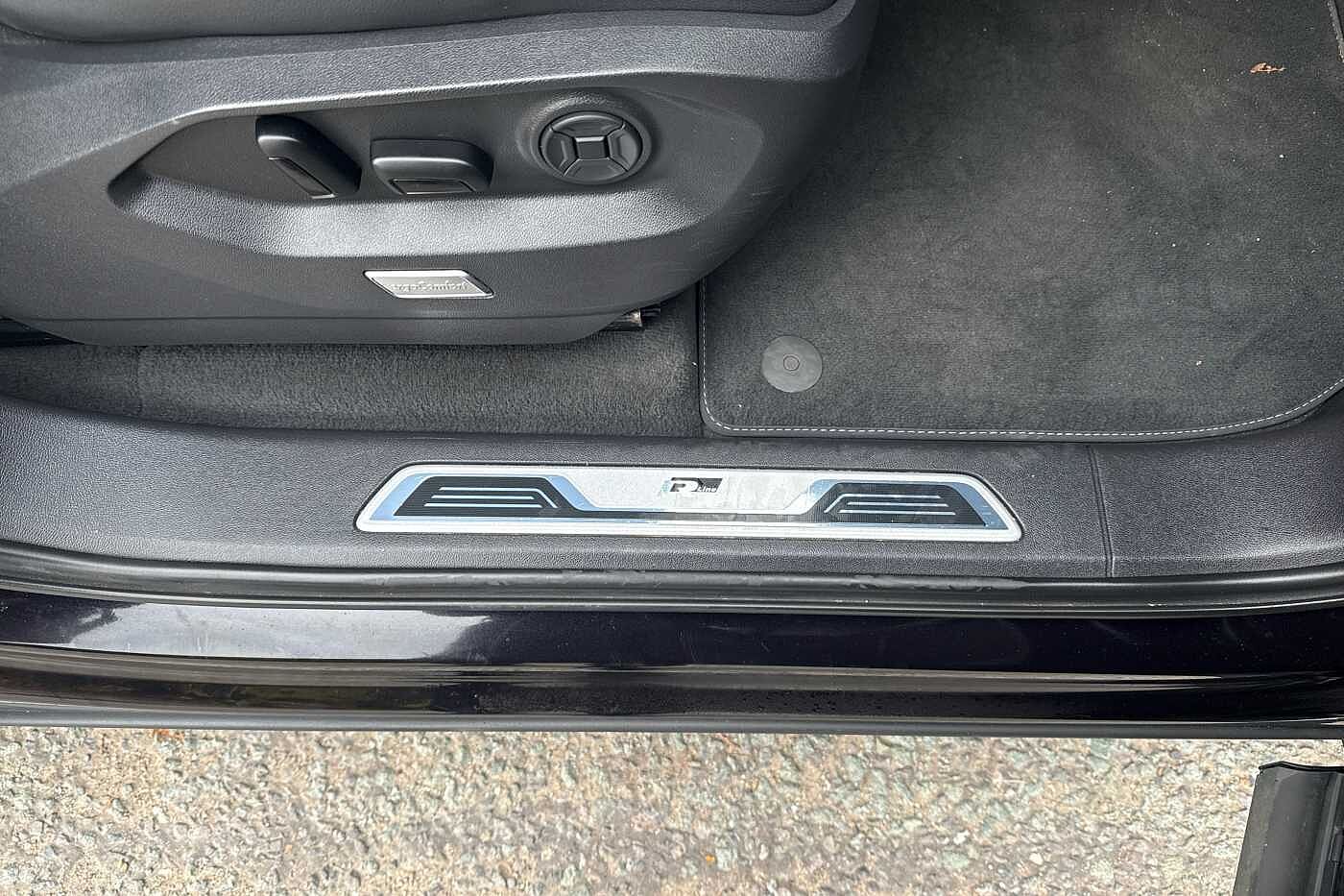 Used Volkswagen Touareg 2018 for sale - 76458573: Photo 18