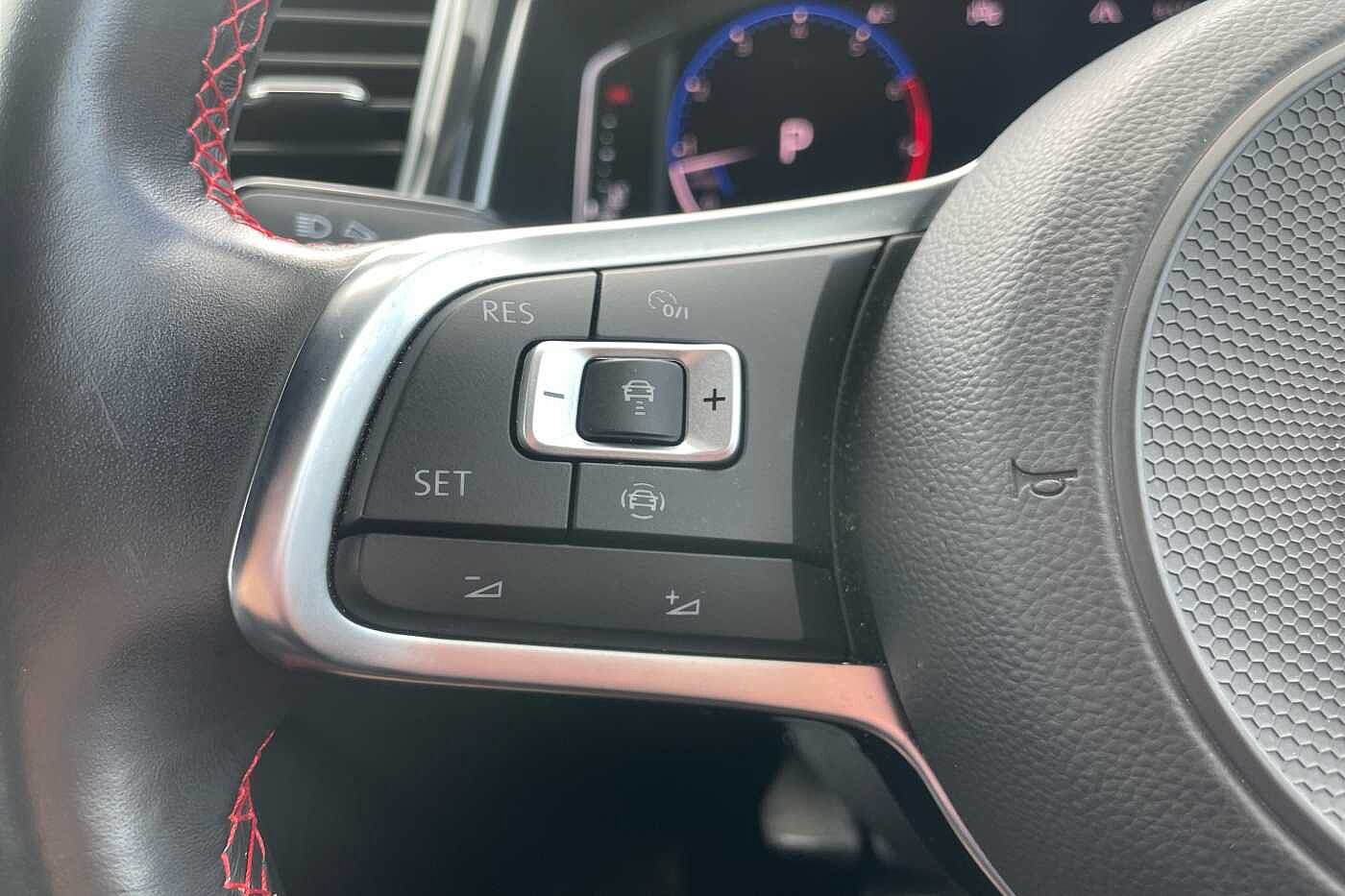 Used Volkswagen T-Roc 2020 for sale - 76716832: Photo 16