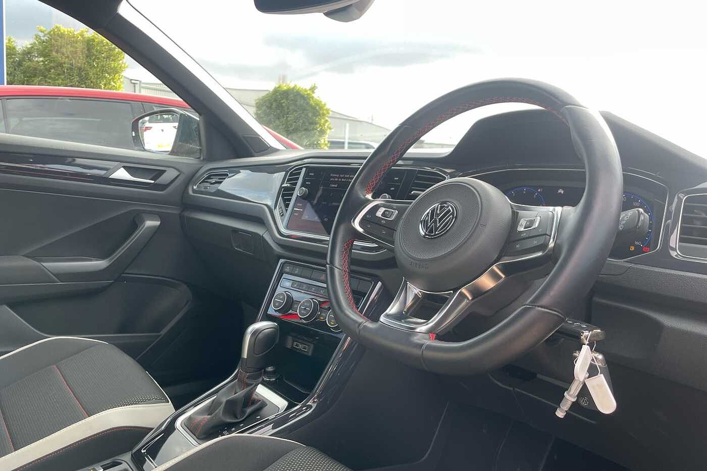 Used Volkswagen T-Roc 2020 for sale - 76716832: Photo 6