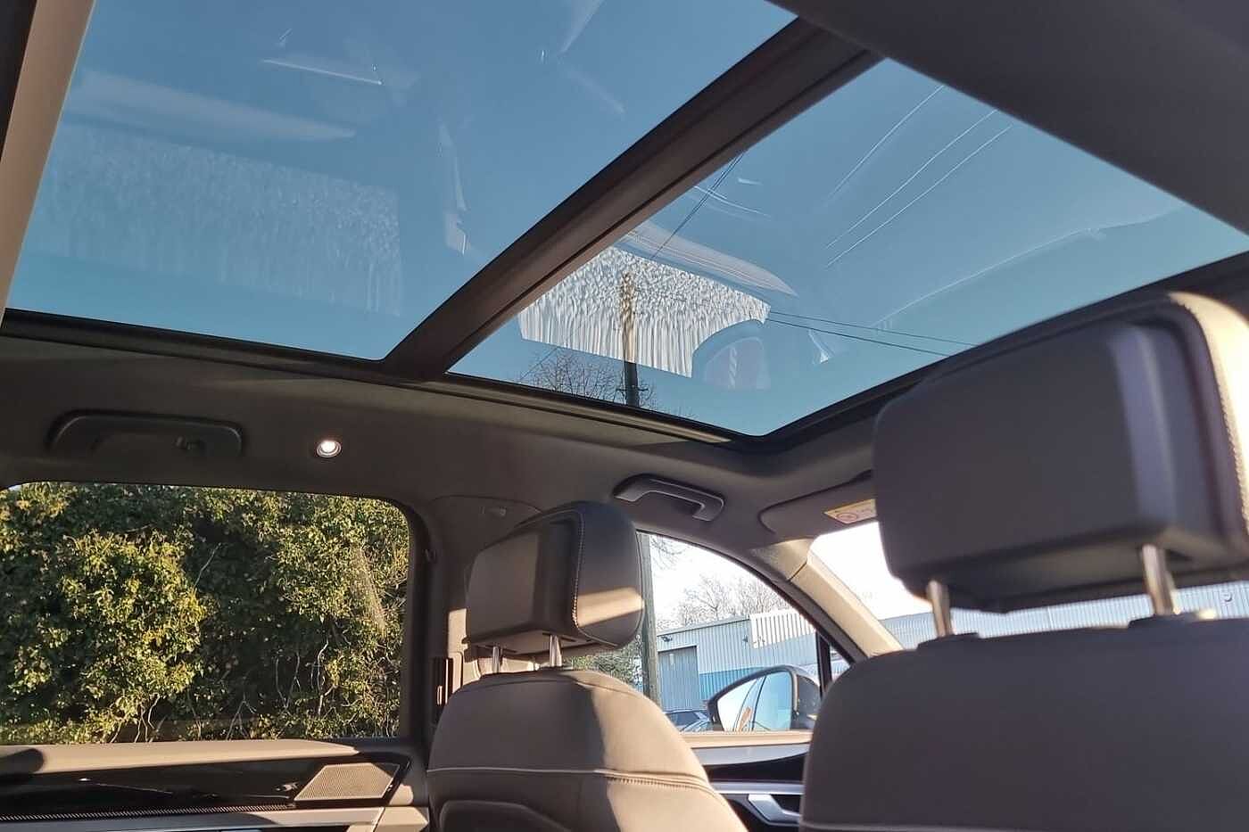 Used Volkswagen Touareg 2025 for sale - 77176832: Photo 14