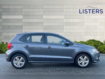 Used Volkswagen Polo 2017 for sale - 76434290: Photo