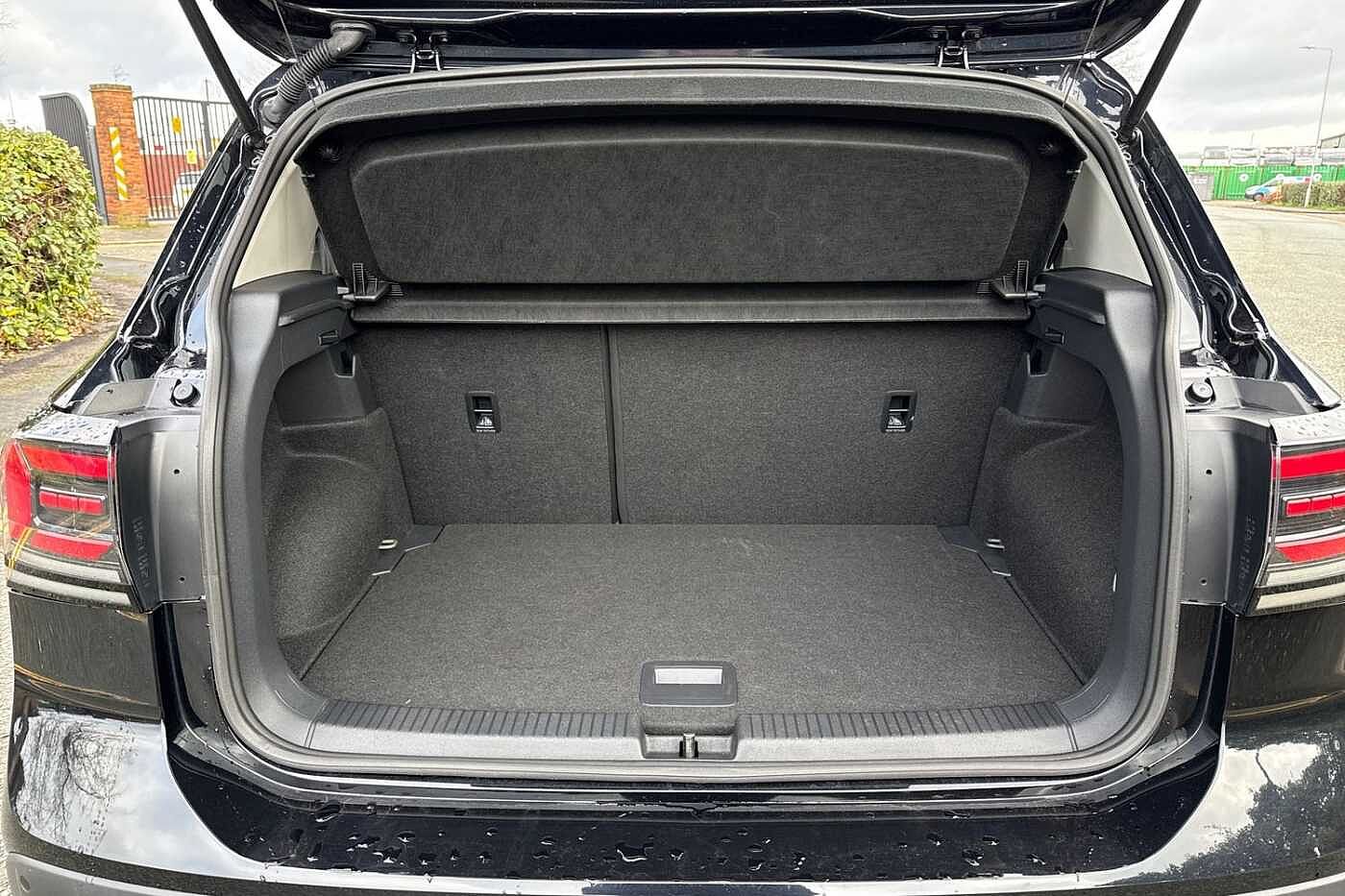 Used Volkswagen T-Cross 2024 for sale - 77442114: Photo 11