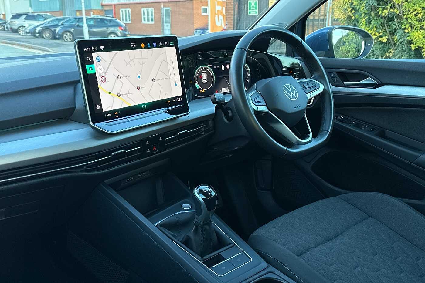 Used Volkswagen Golf 2024 for sale - 77176731: Photo 2