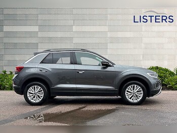 Used Volkswagen T-Roc 2023 for sale - 75226998: Photo
