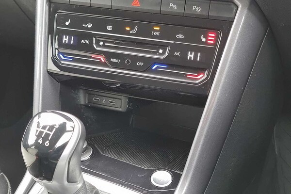Used Volkswagen T-Roc 2022 for sale - 76139769: Photo 17
