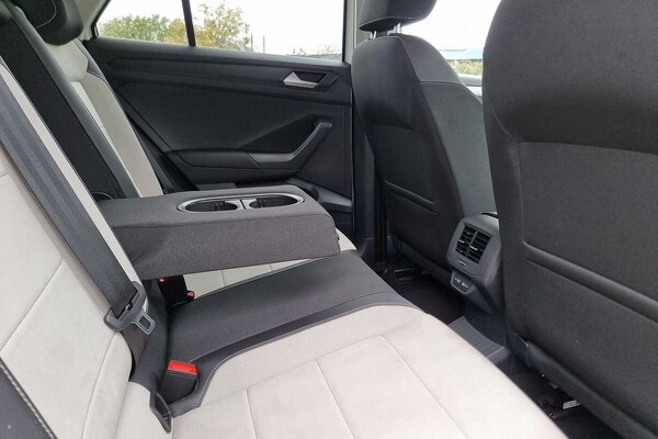 Used Volkswagen T-Roc 2022 for sale - 76139769: Photo 19