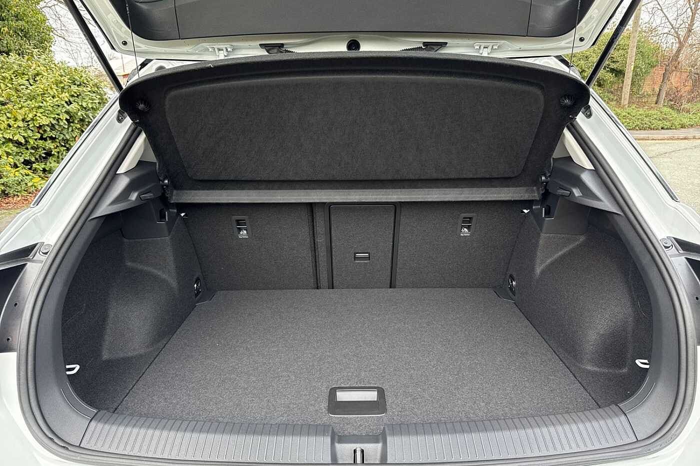 Used Volkswagen T-Roc 2025 for sale - 77176809: Photo 11