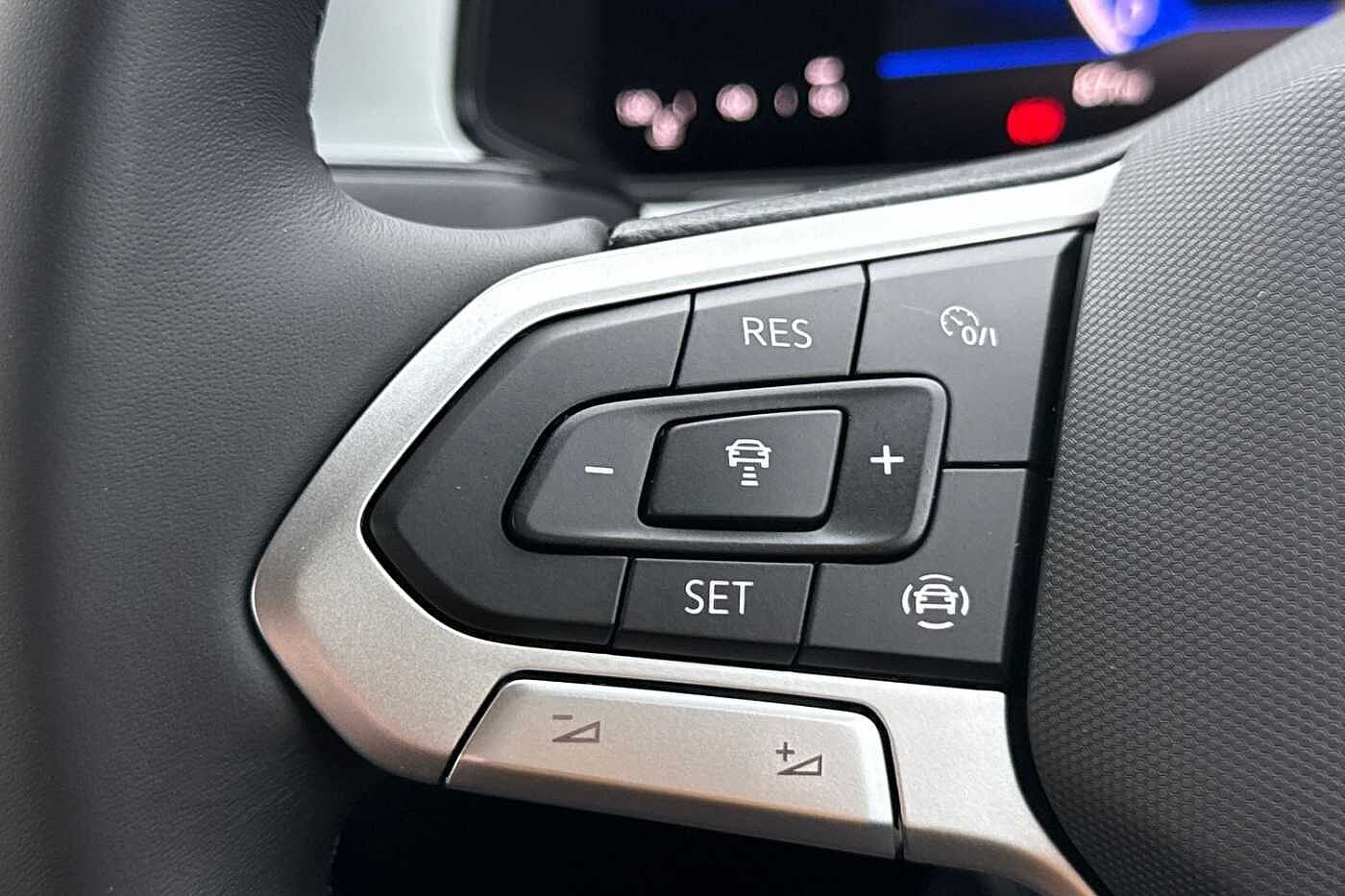 Used Volkswagen T-Roc 2025 for sale - 77176809: Photo 17