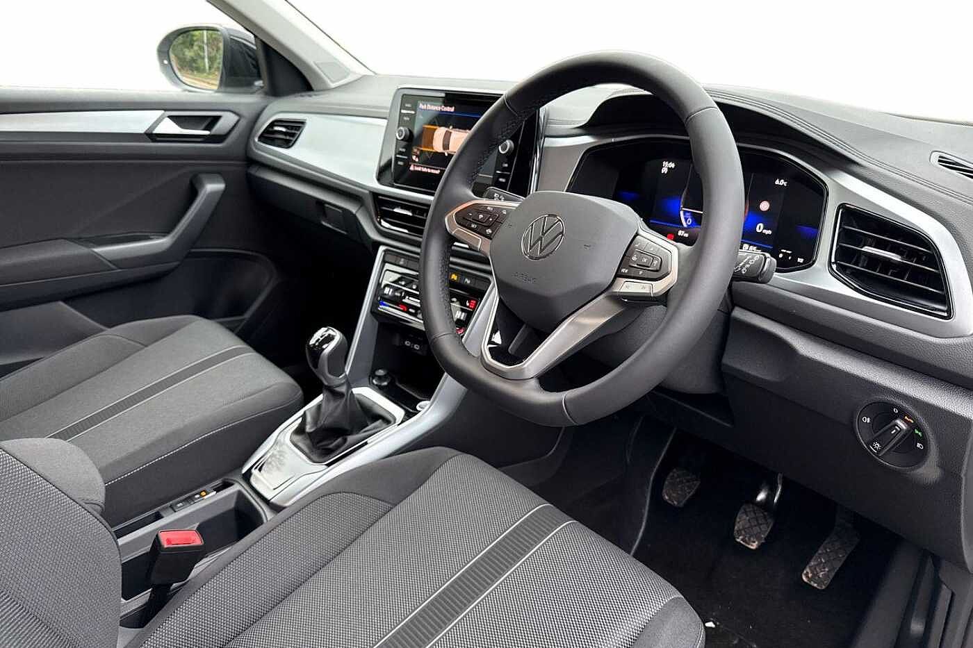 Used Volkswagen T-Roc 2025 for sale - 77176809: Photo 6