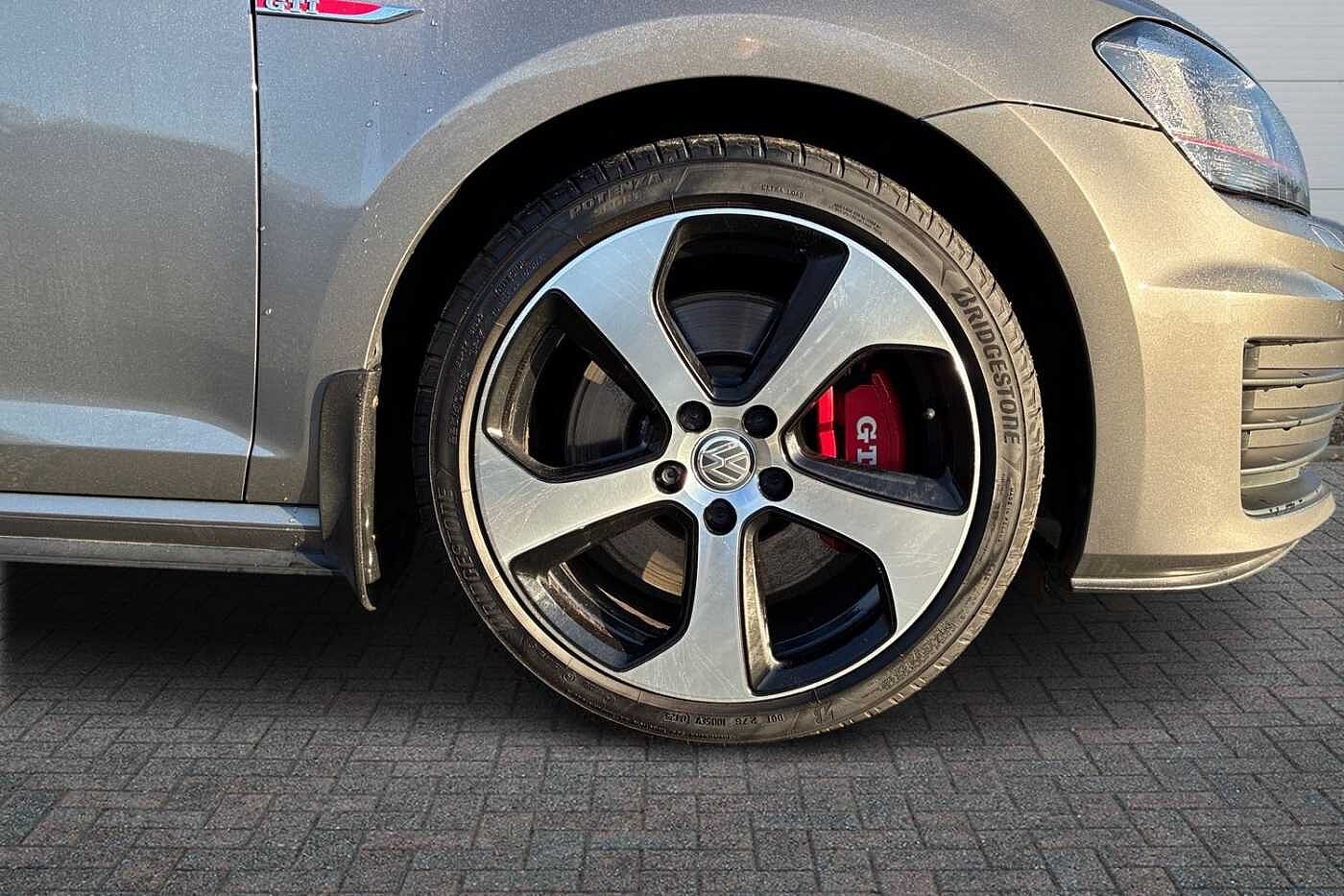 Used Volkswagen Golf 2017 for sale - 77177524: Photo 5