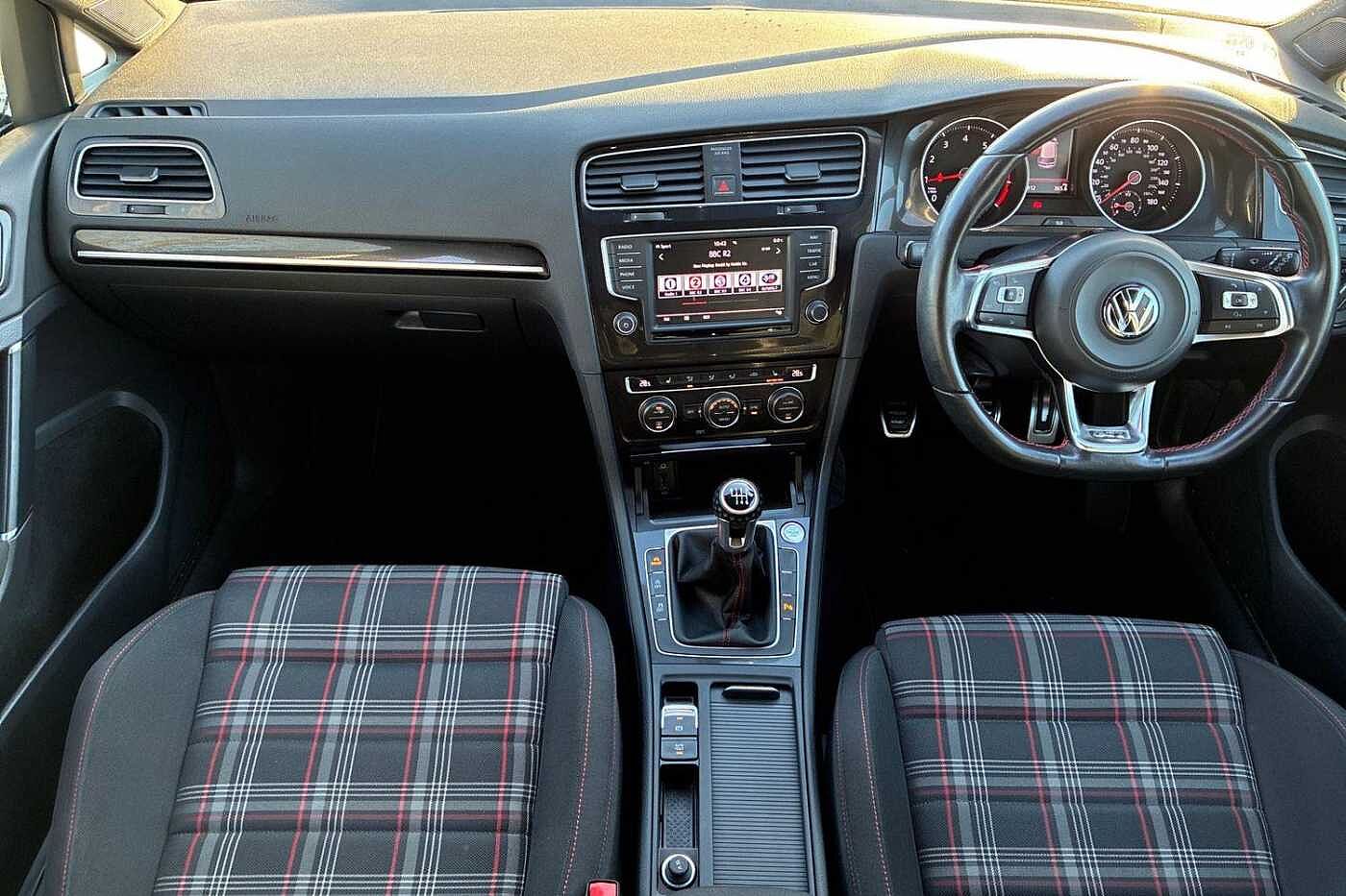 Used Volkswagen Golf 2017 for sale - 77177524: Photo 9