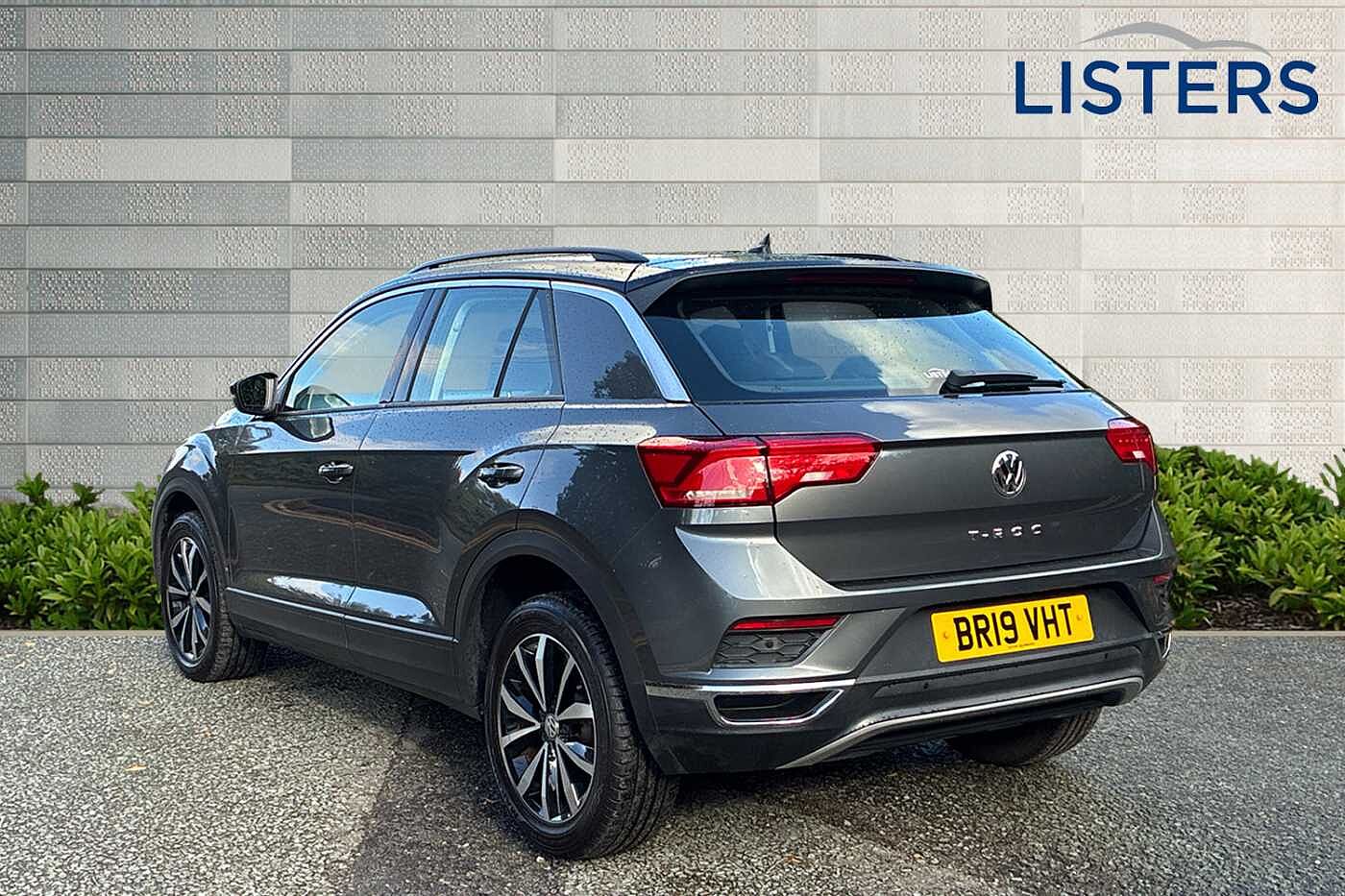 Used Volkswagen T-Roc 2019 for sale - 76111271: Photo 3