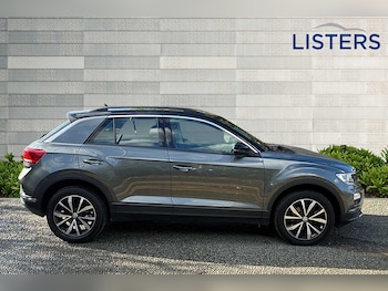 Used Volkswagen T-Roc 2019 for sale - 76111271: Photo 4