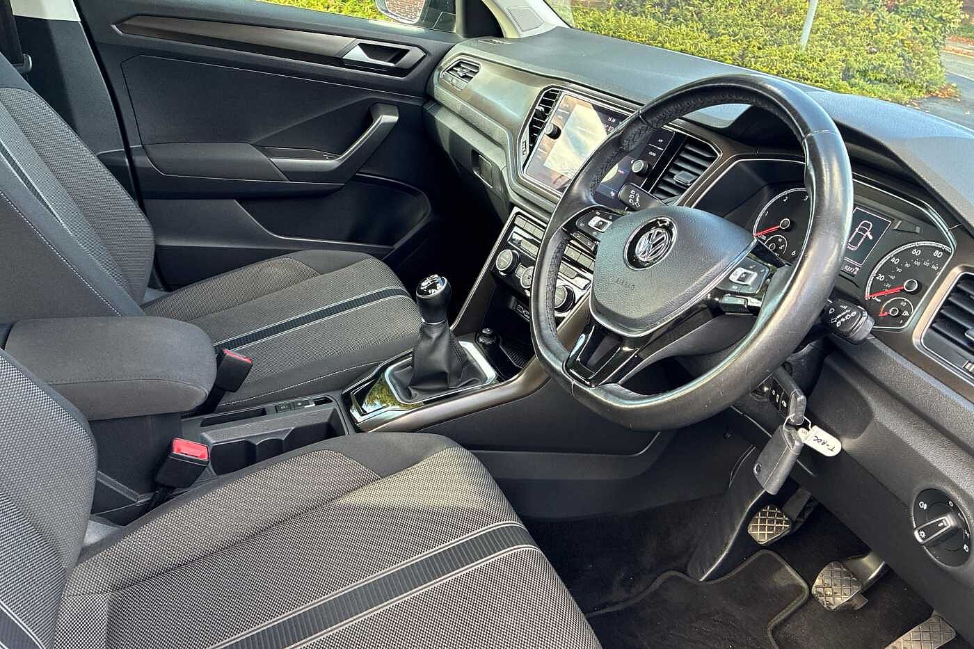 Used Volkswagen T-Roc 2019 for sale - 76111271: Photo 6