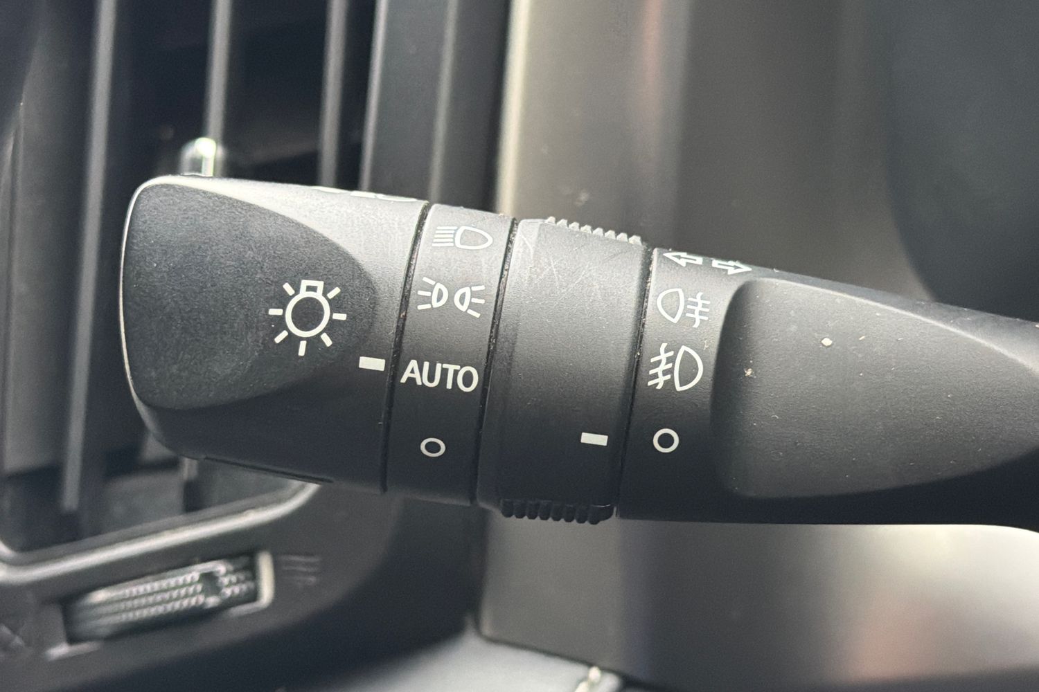 Used Toyota RAV4 2017 for sale - 76888232: Photo 26