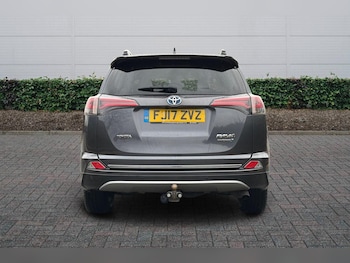 Used Toyota RAV4 2017 for sale - 76888232: Photo