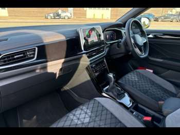 Used Volkswagen T-Roc 2025 for sale - 74197415: Photo