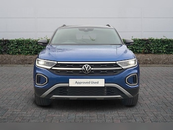 Used Volkswagen T-Roc 2026 for sale - 77442076: Photo