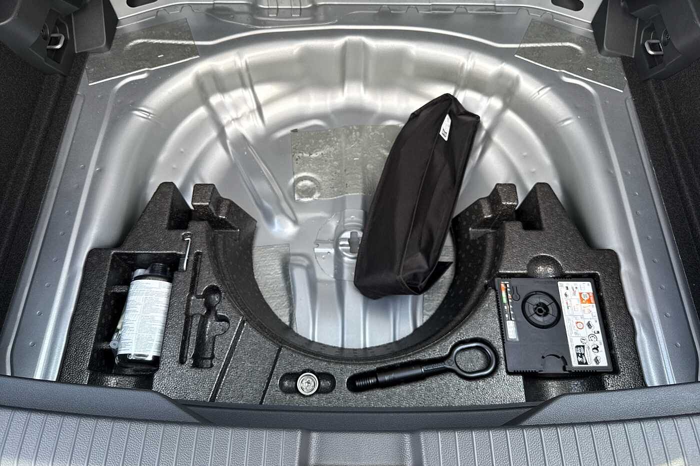 Used Volkswagen T-Roc 2025 for sale - 77177532: Photo 13