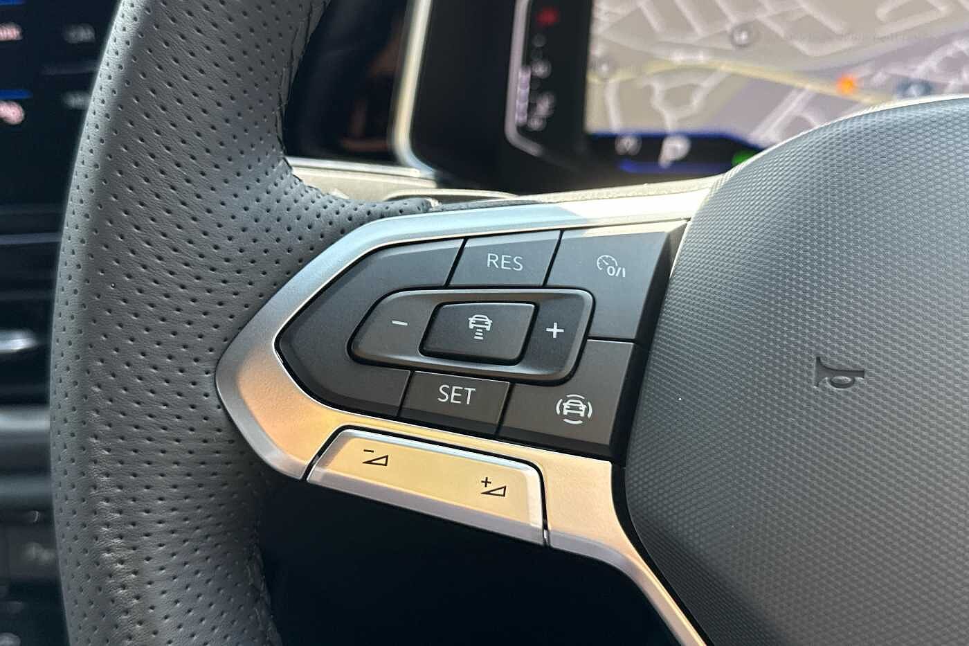 Used Volkswagen T-Roc 2025 for sale - 77177532: Photo 15