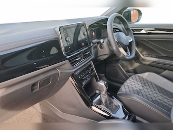 Used Volkswagen T-Roc 2026 for sale - 78293275: Photo