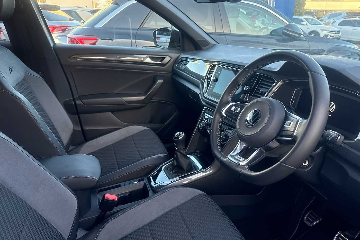 Used Volkswagen T-Roc 2021 for sale - 76350503: Photo 6